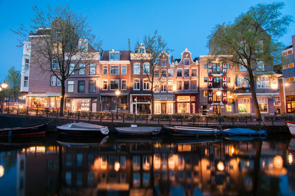 Spiegelgracht, Amsterdam. Image source: Koen Smilde